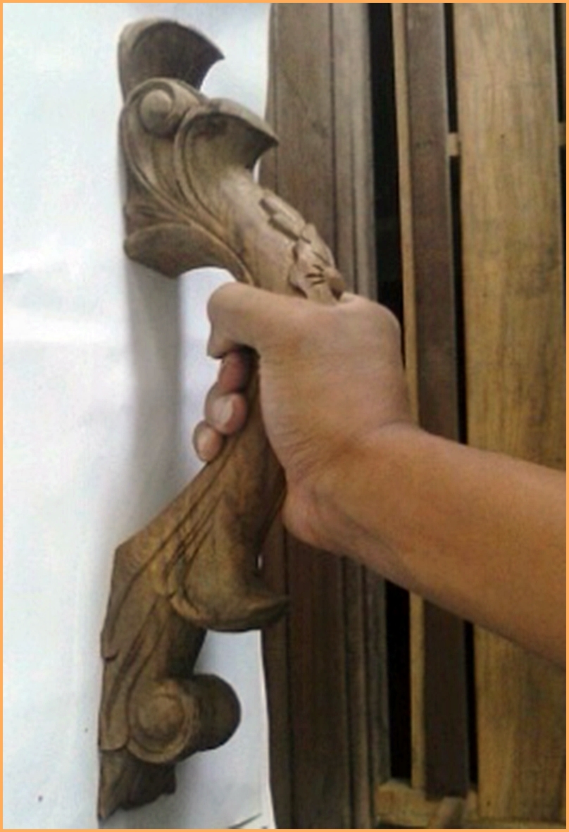 Bonus gagang pintu kayu